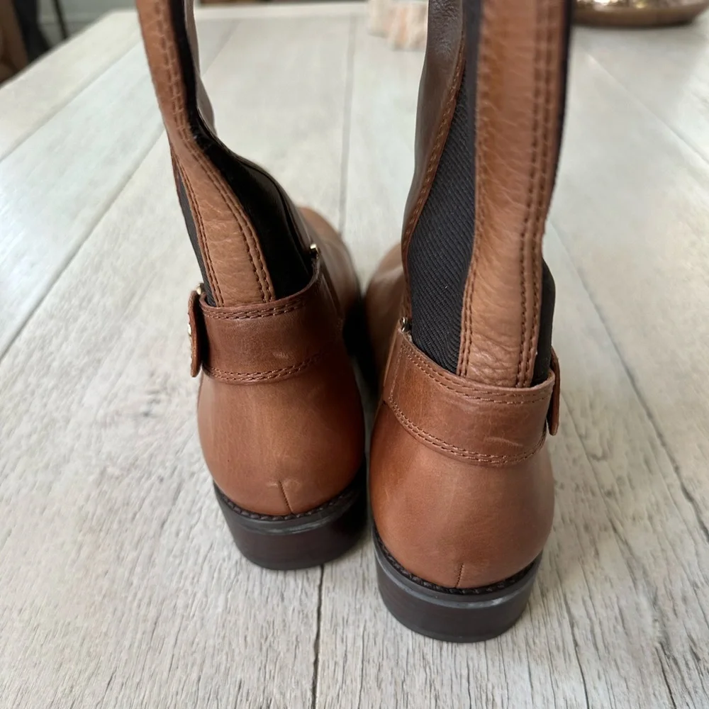 Stuart Weitzman Black and Brown Boots for Versatile Style